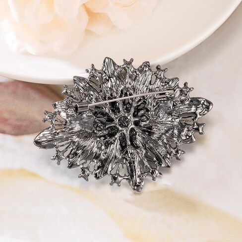 عتيقة Art Deco Crystal Rhinestone Brooch Pin للنساء in Saudi Arabia