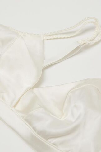 Woman's Emma Refined Everyday Bralette Triangle Bra in Silk in Saudi Arabia