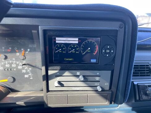 88-94 CHEVY/GMC C/K C1500 MOUNT RADIO BOCKENT FORECH EFI 30001 ، 30002 شاشة محمولة. سيلفرادو ، سييرا in Saudi Arabia