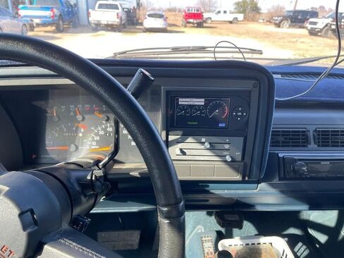 88-94 CHEVY/GMC C/K C1500 MOUNT RADIO BOCKENT FORECH EFI 30001 ، 30002 شاشة محمولة. سيلفرادو ، سييرا in Saudi Arabia
