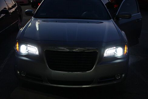 Ijdmtoy Xenon White 15-SMD 5200S PSX24W مصابيح استبدال متوافقة مع 2011-2018 Chrysler 300 Front Trucf Lights (لا توجد مقاومات مطلوبة) in Saudi Arabia