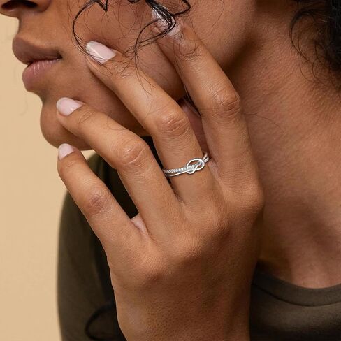 925 Sterling Silver Love Knot Rings for Women ، 18K White Gold Plated Flease Fereafy Freeal Freey Freey Freey ، هدايا عيد ميلاد لصديق Mom Sister Sister ، حجم التكيف من 7 إلى 9 in Kuwait