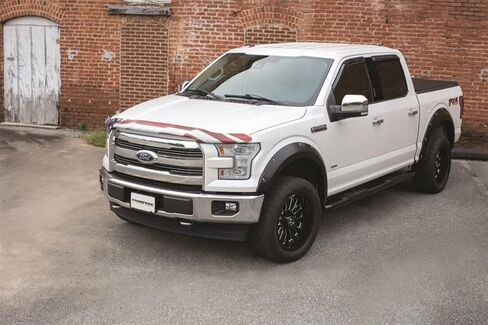 التدافع RealTruck | عاكسات الرياح الجانبية من نوع Tape-Onz | 2015 - 2023 فورد F-150/F-250/F-350/F-450/F-550 (تشمل 17-23 F-150 رابتور) سوبر كرو - دخاني، 4 قطع. | 61100-2 in Kuwait