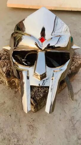MF Doom Gladiator Metal Mask - Roman Gladiator Mask للرجال - ملحق أزياء الهالوين و Proplay cosplay القابلة للتحصيل in Kuwait