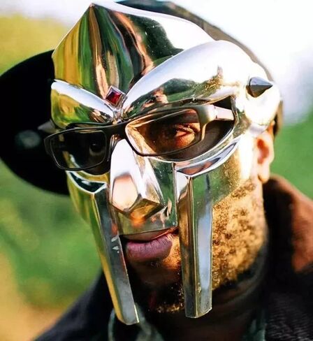 MF Doom Gladiator Metal Mask - Roman Gladiator Mask للرجال - ملحق أزياء الهالوين و Proplay cosplay القابلة للتحصيل in Kuwait