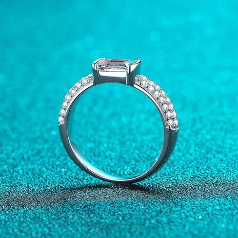 Women's Engagement Rings in 14K Gold | Radiant Emerald Cut 1 Carat Diamond Ring | D-color Ideal Cut VVS1 Clarity | Ideal for a Romantic Engagement in Saudi Arabia