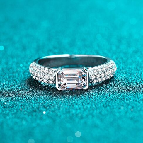 Women's Engagement Rings in 14K Gold | Radiant Emerald Cut 1 Carat Diamond Ring | D-color Ideal Cut VVS1 Clarity | Ideal for a Romantic Engagement in Saudi Arabia