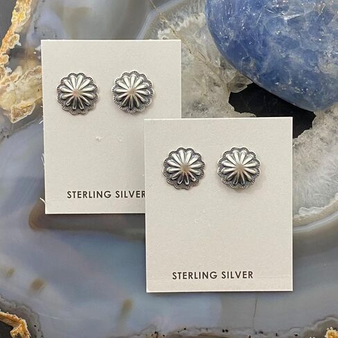 sterling Silver Repousse Concho Stud أقراط للنساء (زوج واحد) ، حجم واحد in Saudi Arabia