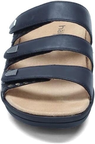 Women's Flat Sandals in Kuwait
