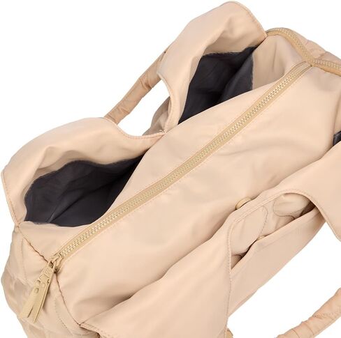 سامانثا براون تتجه إلى الأوبو المبطن مع Crossbody in Kuwait