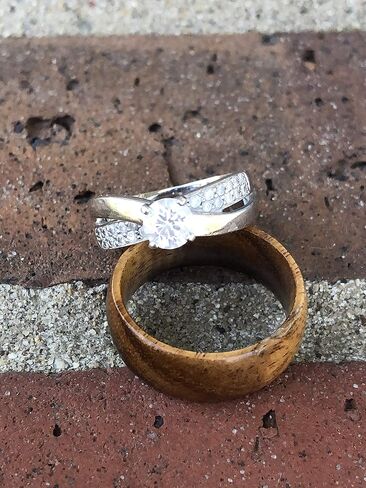 Koa Wood Ring ، Koa Wood Band ، خاتم الرجال ، فرقة الزفاف للنساء ، خاتم Koa ، خاتم الخشب ، خاتم الزفاف ، مجوهرات الزفاف الخشبية ، مجوهرات Koa ، خاتم مخصص in Saudi Arabia