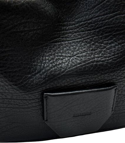 Madea Grain Shldr, Black in Saudi Arabia
