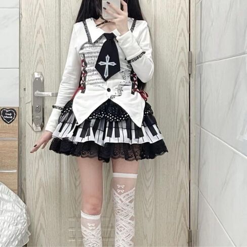 نساء مطوية y2k تنورة لطيفة مرنة الخصر الأسود والأبيض مفتاح البيانو العصري بولكا نقطة الدانتيل تنورة لوتس in Kuwait