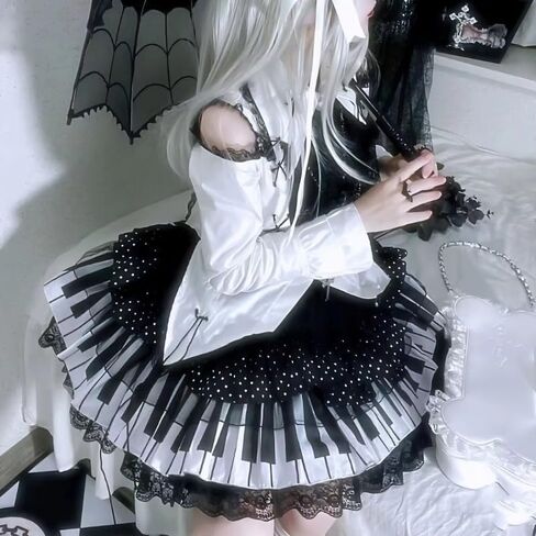 نساء مطوية y2k تنورة لطيفة مرنة الخصر الأسود والأبيض مفتاح البيانو العصري بولكا نقطة الدانتيل تنورة لوتس in Kuwait