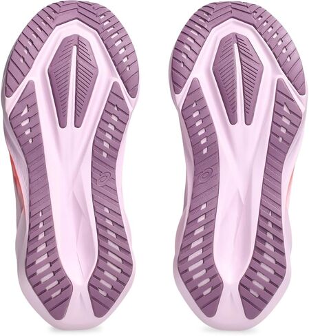 أحذية Novablast 5 للسيدات in Kuwait