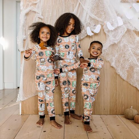 Burt's Bees Baby Baby Boy's Pajamas, Tee and Pant 2-Piece Pj Set, 100% Organic Cotton Soft Sleepwear, Basketball, 4 Toddler in Kuwait