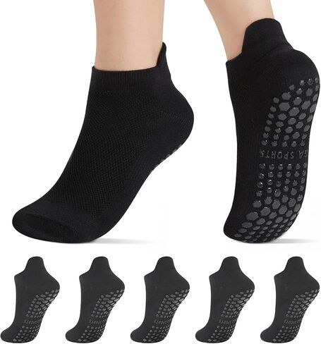 Pilates Socks with Grips for Women 4 Pairs Non-Slip Yoga Socks for Barre Dance and Workout Athletic Fitness Socks in Kuwait