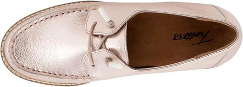 Trotters loafer النسائية in Kuwait