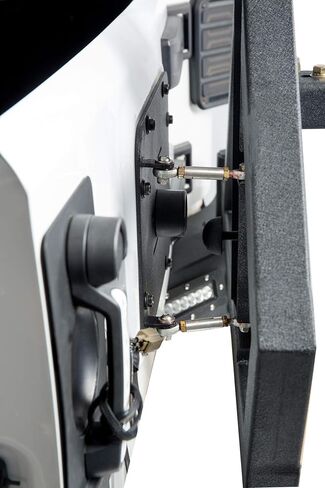 HOOKE ROAD WRANGLER JK OFTROAR REAR PUMPER و RACK TREAR ARM RACK W/2 X 18W LED LID LIGH in Kuwait