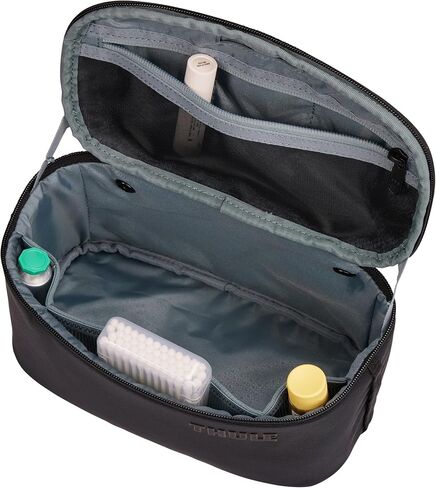 Thule Subterra 2 Toiletry Bag in Saudi Arabia