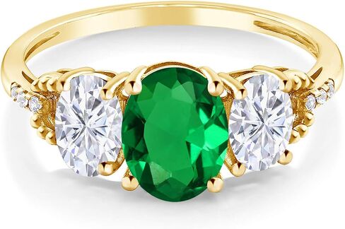 GEM Stone King 10k Gold Gold Gold Green محاكاة الزمرد الأبيض Moissanite ولهجة الماس 3 طوابق للنساء | 1.79 CTTW | بيضاوي 8x6mm و 6x4mm | متاح في الحجم 5-9.5 in Saudi Arabia