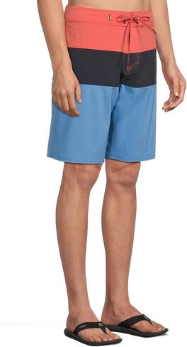 Quiksilver Men's Surfsilk Panel 20 Boardshorts in Kuwait