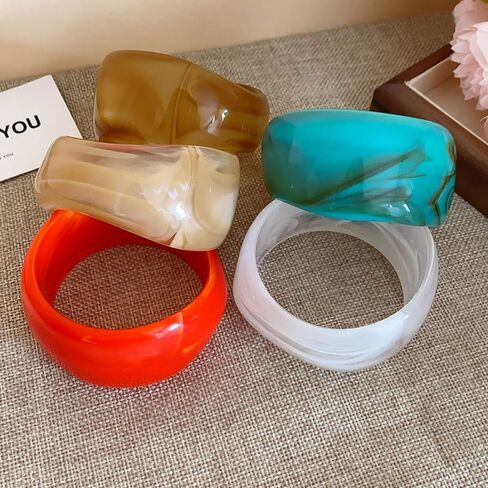 Bohemian Colorful Geometric Cuff Bangle Chunky Irregular Wide Bangle Bracelets Multiple Color Acrylic Resin Statement Jewelry for Women Party Jewelry in Saudi Arabia