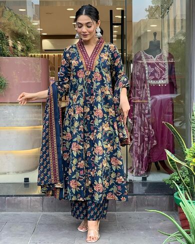مصممة النساء الهنديات Anarkali بدلة جميلة TUNIC TUNIC KURTI PANT. in Kuwait
