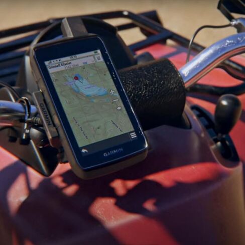 جارمين مونتانا 700i، نظام تحديد المواقع القوي المحمول مع تقنية inReach المدمجة | رسم خرائط للطرق والممرات، شاشة لمس ملونة مقاس 5 بوصات يمكن استخدامها للقفازات، خرائط Topo، دعم نظام الملاحة العالمي لسواتل الملاحة المتعددة (GNSS) مع حزمة هدايا مميزة in Kuwait