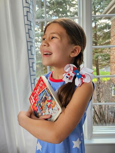 ربطة شعر مطرزة بنجمة Grosgrain للفتيات من Wee Ones مع حافة Moonstitch على مشبك شعر WeeStay، King، Star in Saudi Arabia