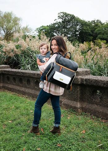 Baby Brezza Gio Laptop Diaper Bag Backpack - Secure Storage for Your Laptop or Tablet - 9 Pockets to Store All Your Accessories - Insulated Bottle Pocket, Black in Kuwait