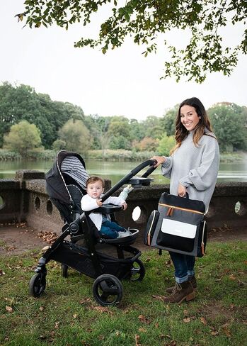 Baby Brezza Gio Laptop Diaper Bag Backpack - Secure Storage for Your Laptop or Tablet - 9 Pockets to Store All Your Accessories - Insulated Bottle Pocket, Black in Kuwait