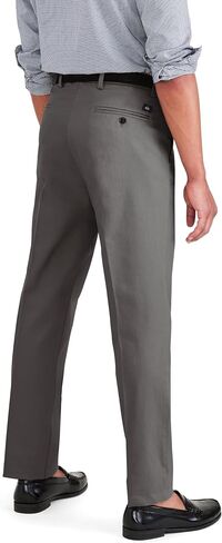 Dockers Signature Defender Defender Slim Clust Chino Mens in Saudi Arabia