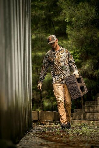 قميص Hoodie Camo Hoodie للرجال في RealTree خفيفة الوزن لصيد الأسماك أو الجري أو المشي لمسافات طويلة أو التخييم in Saudi Arabia