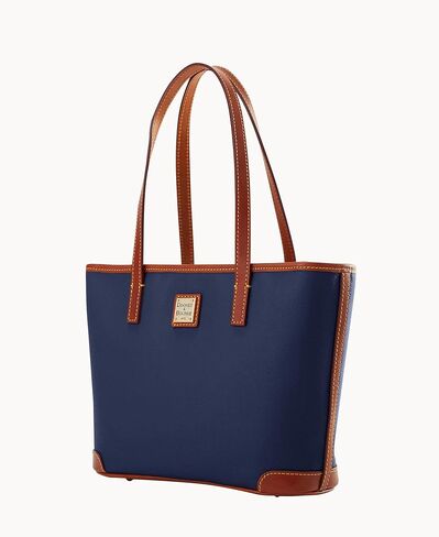 حقيبة يد Dooney & Bourke ، Kirby Small Charleston Shopper Tote in Kuwait