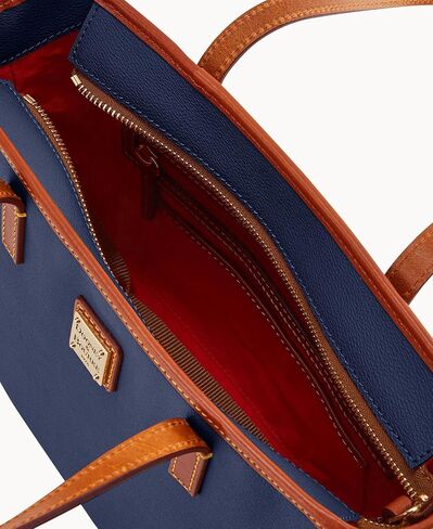 حقيبة يد Dooney & Bourke ، Kirby Small Charleston Shopper Tote in Kuwait