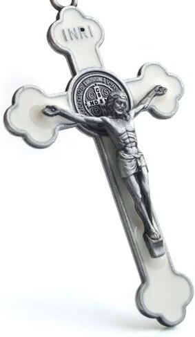 Celestial Adornments: CHAMPALAL's Reverent Collection of Exquisite Religious Pendants for Soulful Elegance in Saudi Arabia