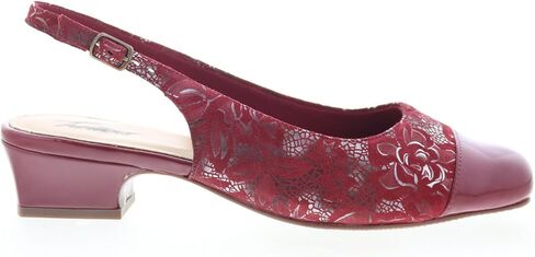 Trotters Women's DEA Ballet Flat in Saudi Arabia