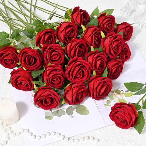 Waipfaru Red Roses الزهور الاصطناعية بالجملة ، الورود المخملية الحقيقية اللمسة مع ورق التغليف ، و 50 PCS زهور مزيفة لحفل الزفاف باقة الزفاف الفالنتين in Kuwait