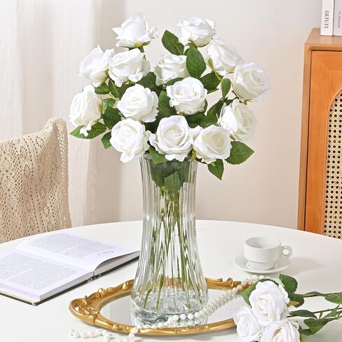 Waipfaru Red Roses الزهور الاصطناعية بالجملة ، الورود المخملية الحقيقية اللمسة مع ورق التغليف ، و 50 PCS زهور مزيفة لحفل الزفاف باقة الزفاف الفالنتين in Kuwait