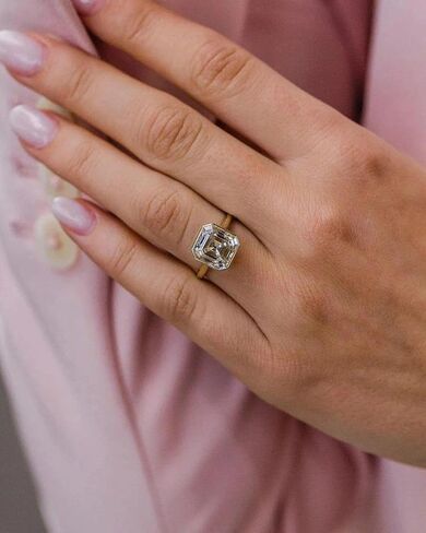 2.5 CT ASSCHER CUT MOISSANITE ENIGANGE ENIGANGE RING FRING ، SOLITAIRE LANDLAND GDEET Jewelry ، 14K Solid Gold Form in Kuwait