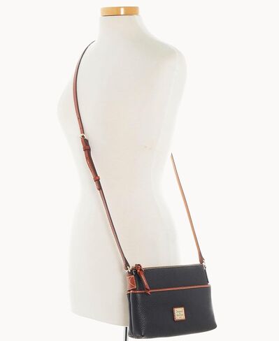 حقيبة يد Dooney & Bourke ، حصاة الحبوب كاتي كروسودي in Kuwait