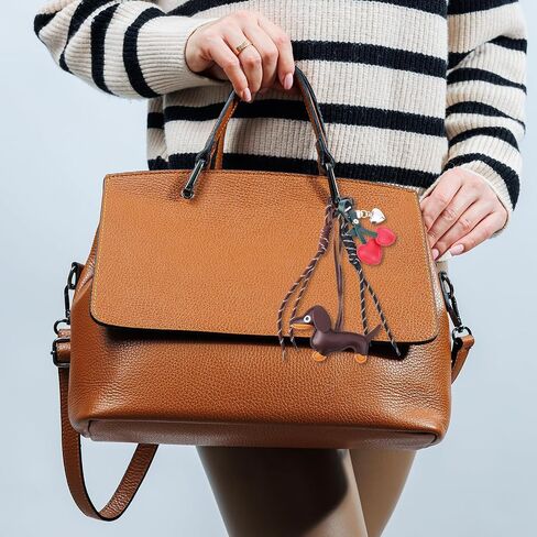 Boxob Leather Dachshund keychain ، لطيف قلب الكلب الكرز Keyring Puppy Bag Bag Pendant سلسلة مفاتيح سحر dachshund لحقيبة اليد محافظ السيارات الهدايا الموضة لعشاق الكلاب in Saudi Arabia