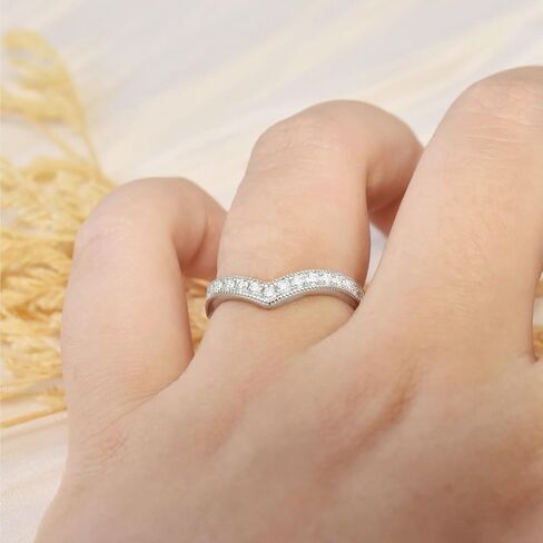 Curved Moissanite Wedding Band for Women D Color VVS1 Eternity Engagement 925 Sterling Silver Rings Size 5-10 in Kuwait