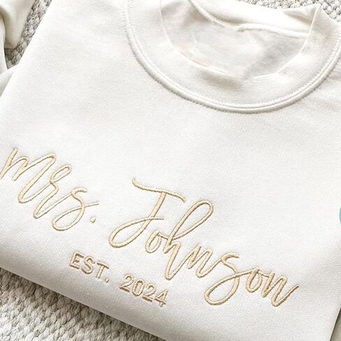 Personalized Embroidered Mrs Sweatshirt, Custom Mrs. Last Name Sweatshirt, Bride Sweatshirt in Kuwait