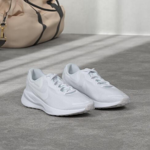 Nike Women's Revolutin 7 Sneaker in Saudi Arabia