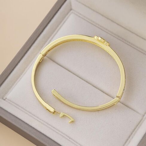 JOYEAR Five Leaf Clover Bracelet,Gold Clover Bracelet Set Preppy Bracelets Valentine's Day Gifts in Saudi Arabia