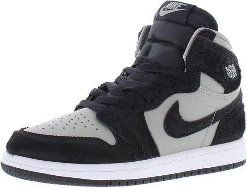 Nike Air Jordan 1 Retro High OG GS Boys Shoes in Saudi Arabia