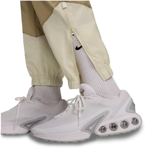 Nike Men's Windrunner Woven Lined Pants in Kuwait