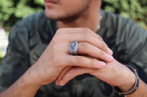 Hand Of God Men Signet Ring, 0.022 lbs, 0,78 x 0,59 Inch, Michaelangelo Sistine Chapel Ring, Creation of Adam Jewelry, Renaissance Age Ring, 925K Silver Art Lover Ring in Saudi Arabia